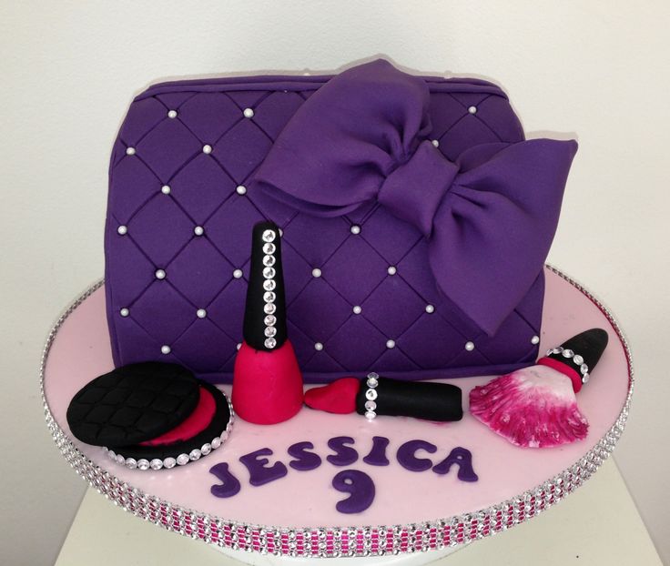 Makeup Bag Cake