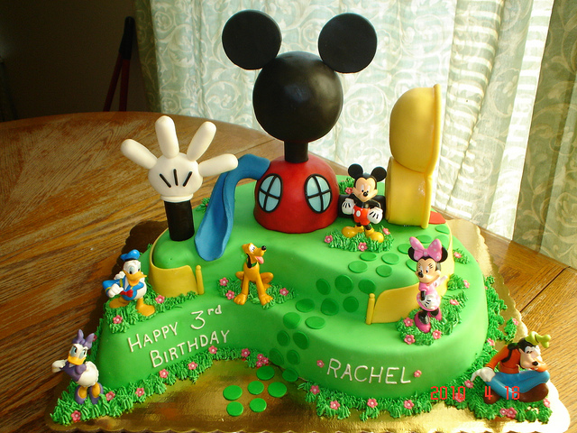 Mickey Mouse Clubhouse Cake