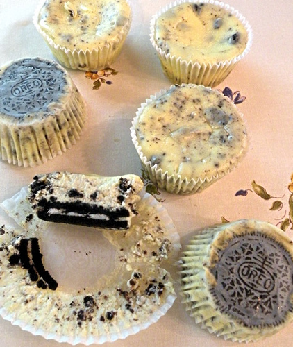 Oreo Cookies and Cream Cheesecake Cupcakes