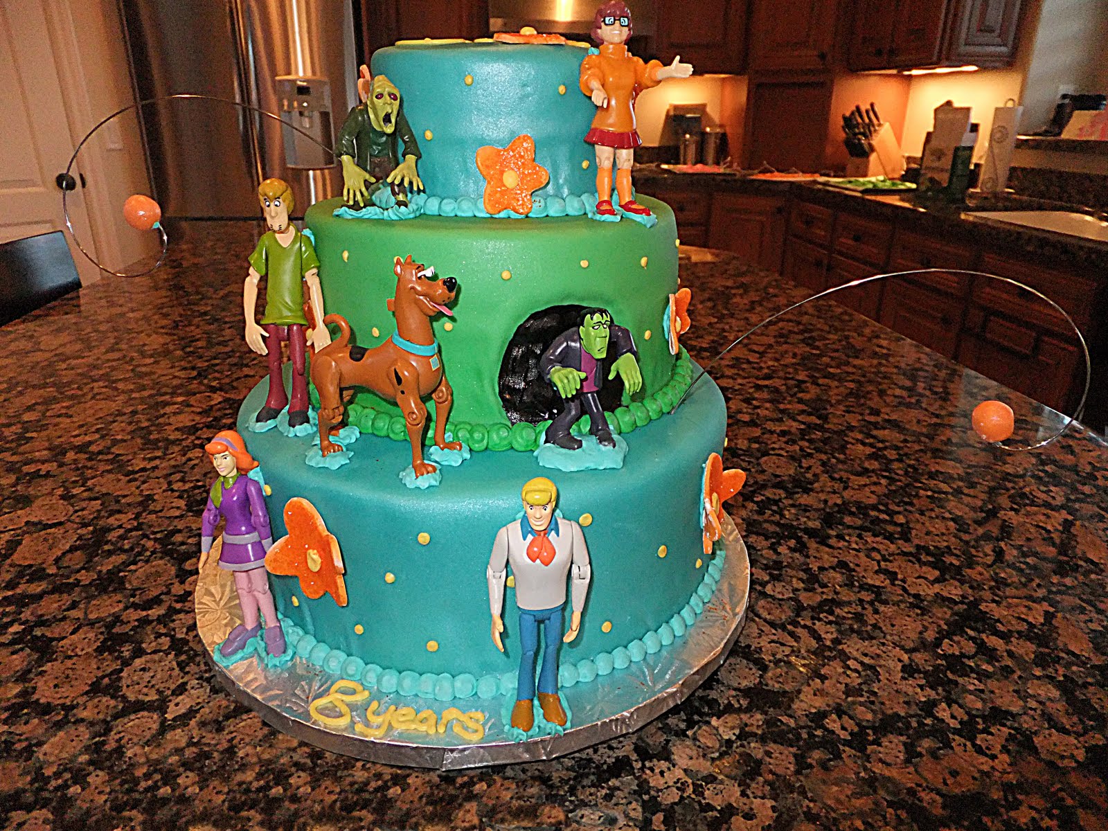 Scooby Doo Cake