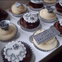 Silver Wedding Anniversary Cupcakes