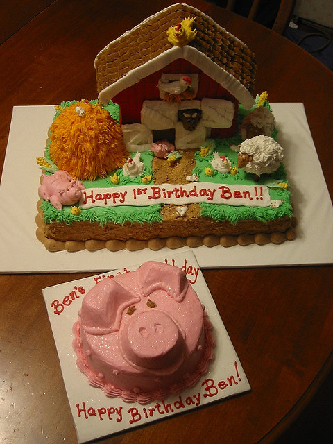 Animal Farm Theme Smash Cake