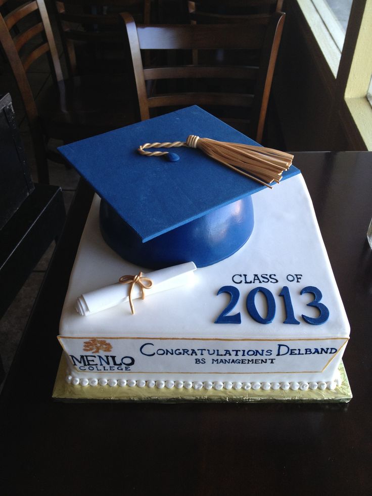 College Graduation Cake