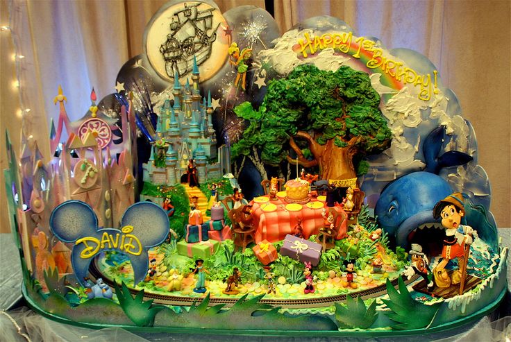 12 Photos of Disney World Anniversary Cakes