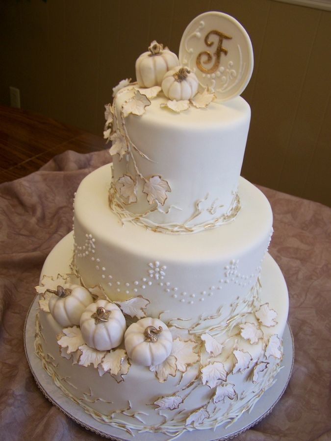 Elegant Fall Wedding Pumpkin Cake