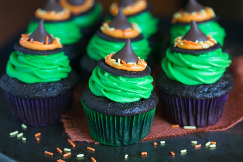 Halloween Cupcakes with Witches Hats