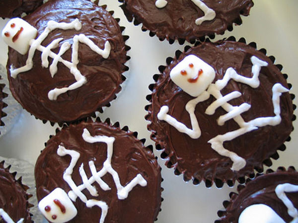 Halloween Skeleton Cupcakes