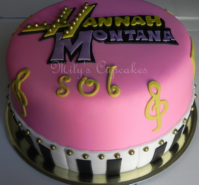 Hannah Montana Cake