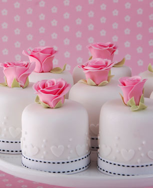 Mini Wedding Cake Rose