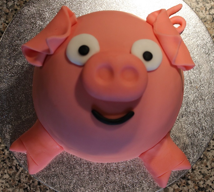 Pig Birthday Cake