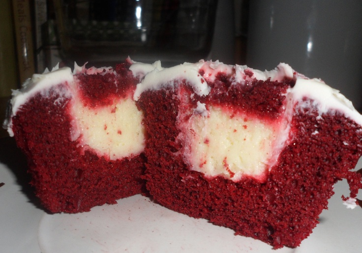 Stuffed Red Velvet Cheesecake Cupcakes