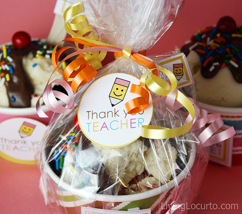 Teacher Appreciation Ice Cream Sundae Cupcakes