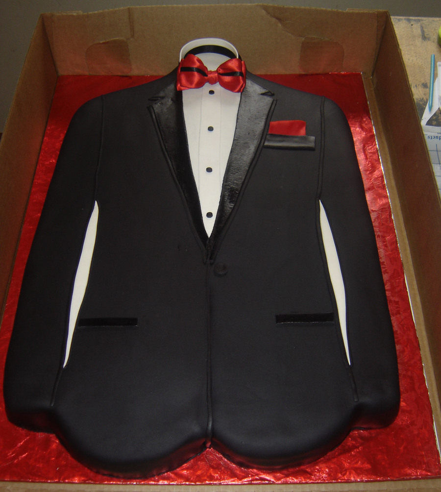 Tuxedo Grooms Cake