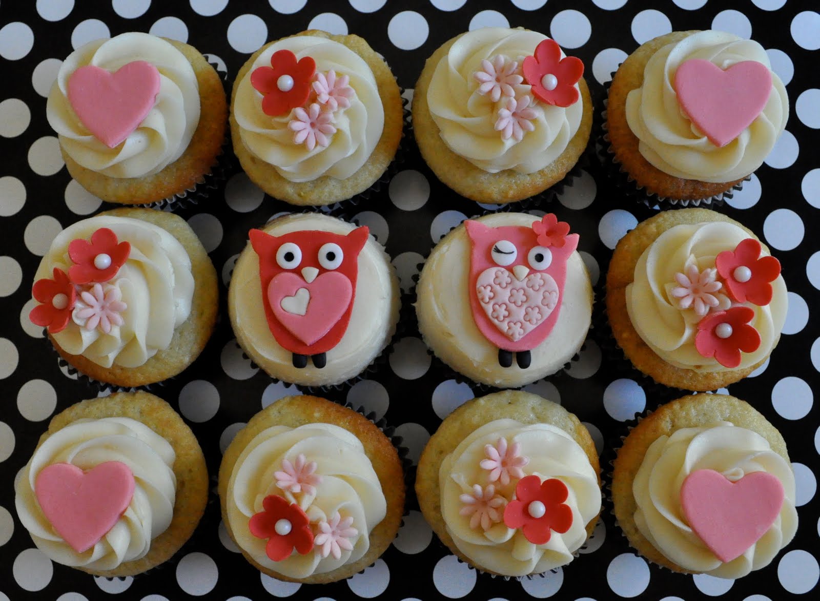 12 Photos of Cute Cupcakes For Valentine's Designs