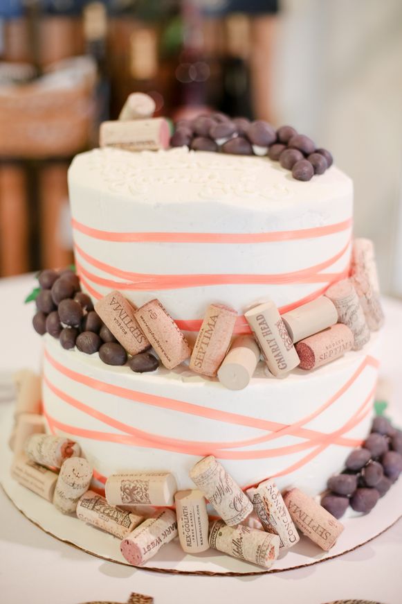 12 Photos of Wine Decorated Cakes