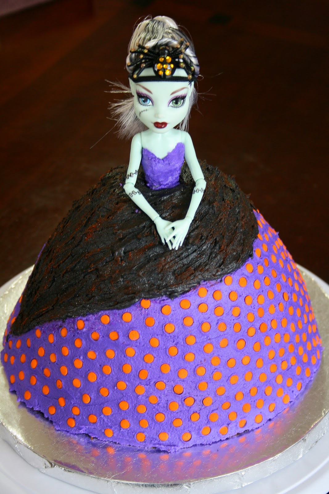 Zombie Doll Cake