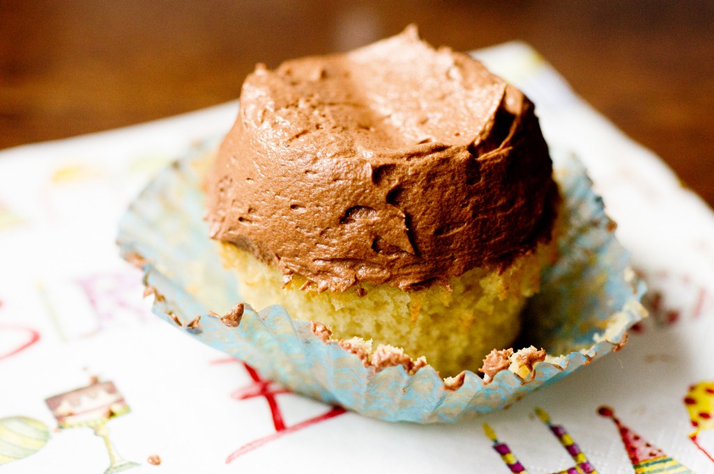 Chocolate Vanilla Cupcakes with Cream Cheese Frosting