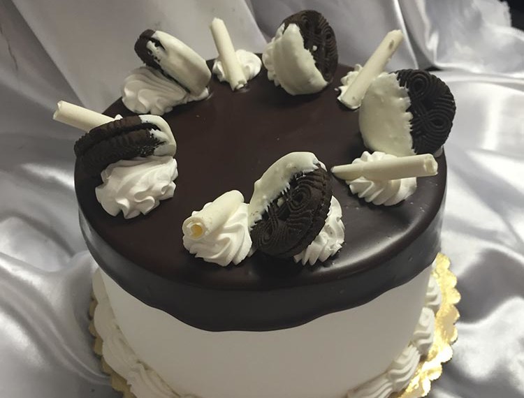 Cookies'n Cream Cake