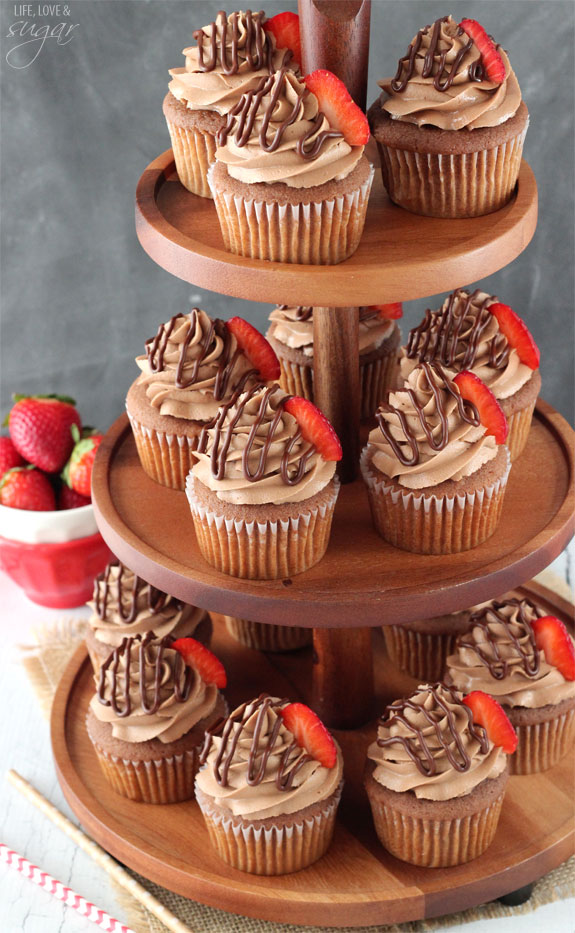 Cupcakes with Nutella Frosting