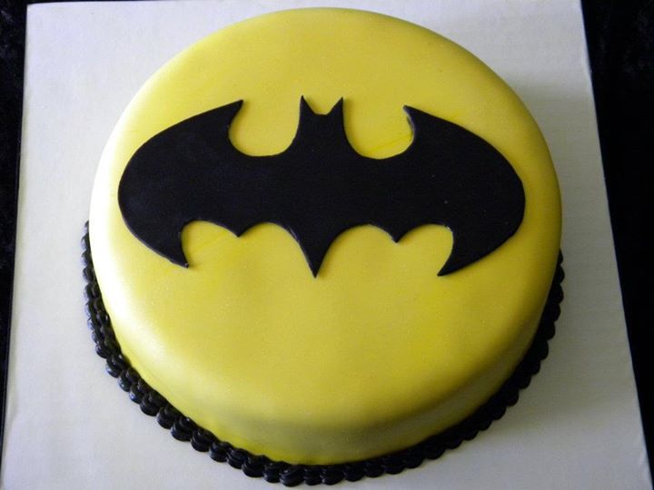 Easy Batman Birthday Cake