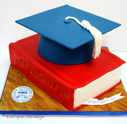 Graduation Cap Cake