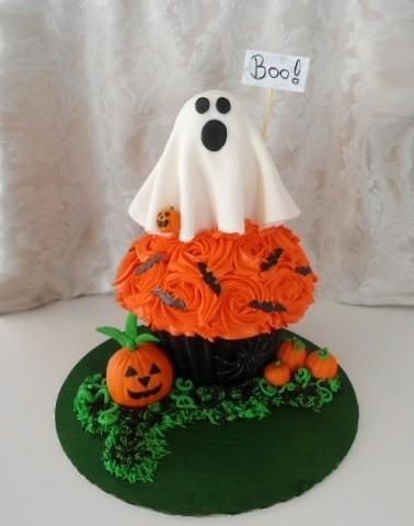 Halloween Giant Cupcake Cake