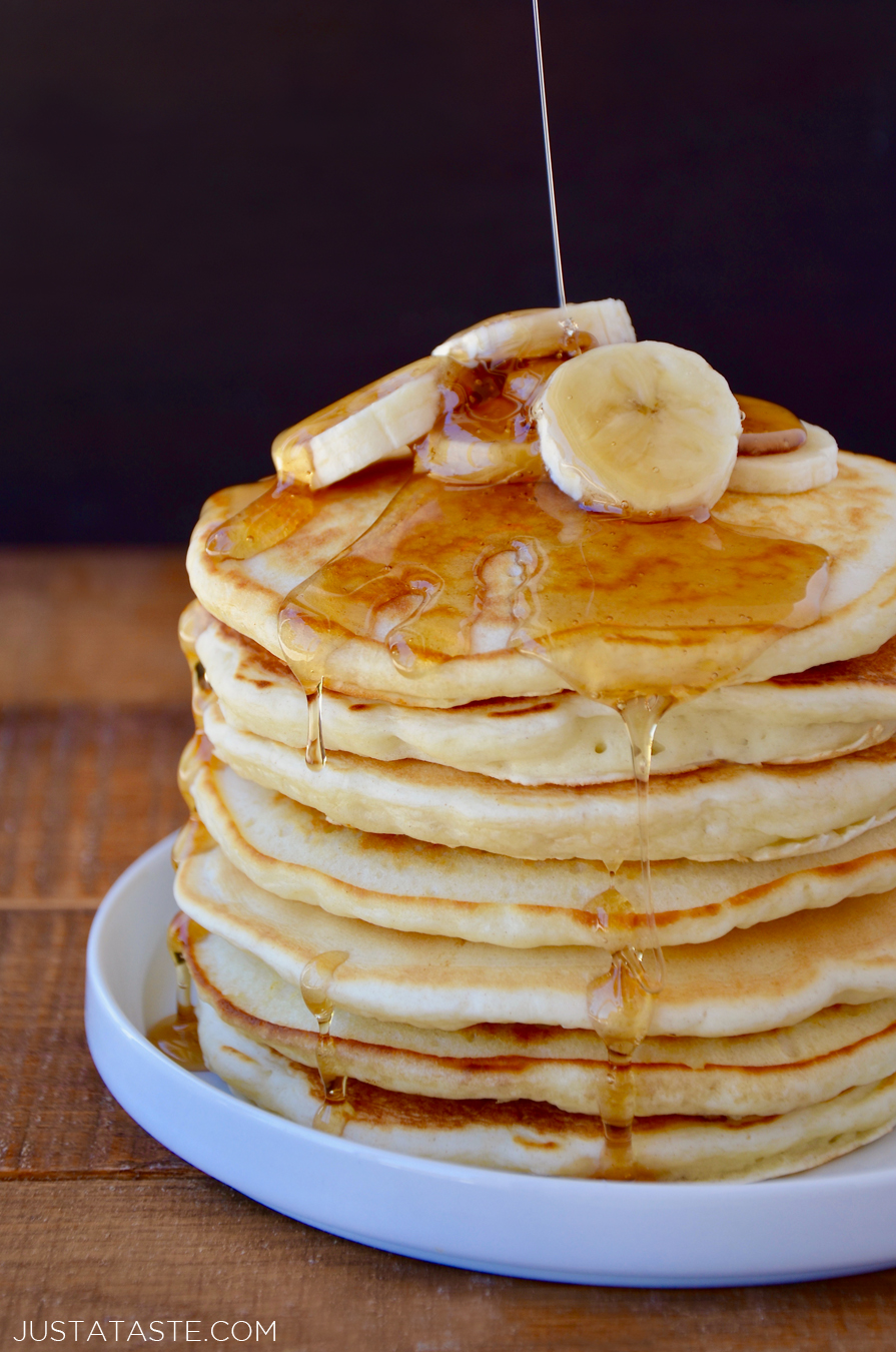 Sour Cream Banana Pancakes Recipe