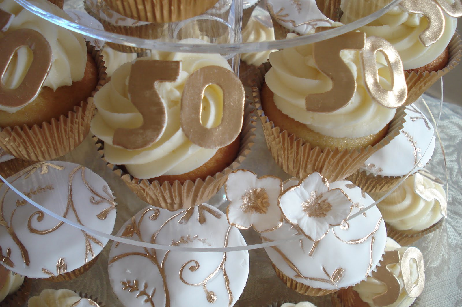 50th Wedding Anniversary Cupcake Idea