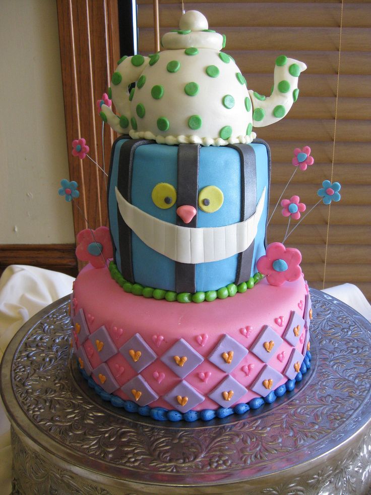 Alice and Wonderland Themed Cake