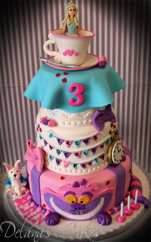 Alice in Wonderland Birthday Cake