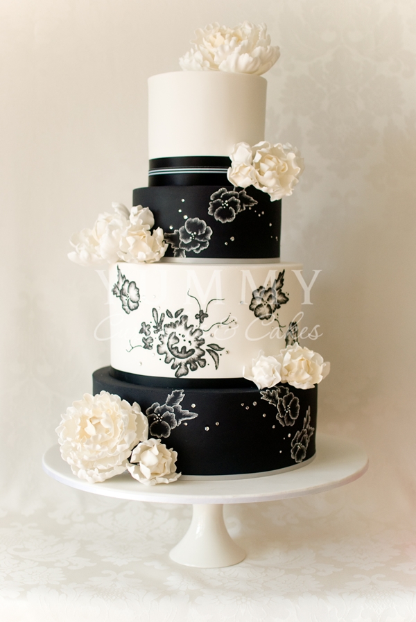 Black and White Wedding Cake