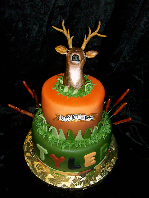 Deer Hunting Birthday Cake