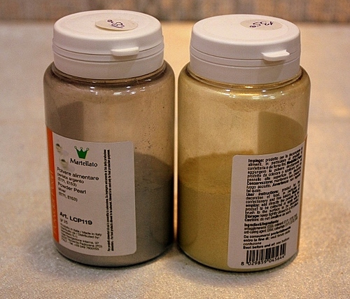 Edible Gold Dust for Cake Decorating