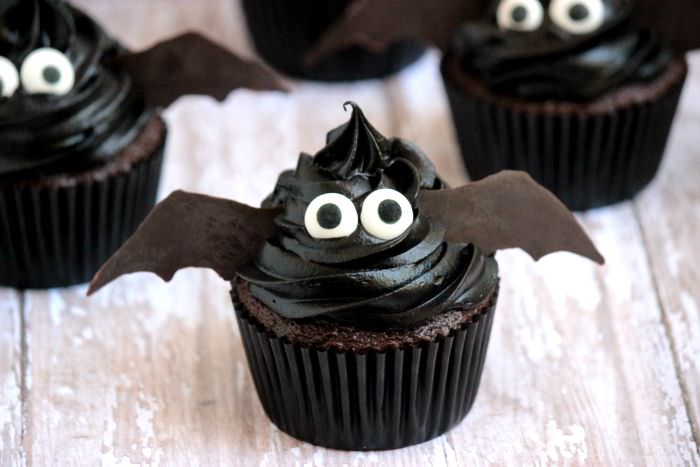 Halloween Bat Cupcakes