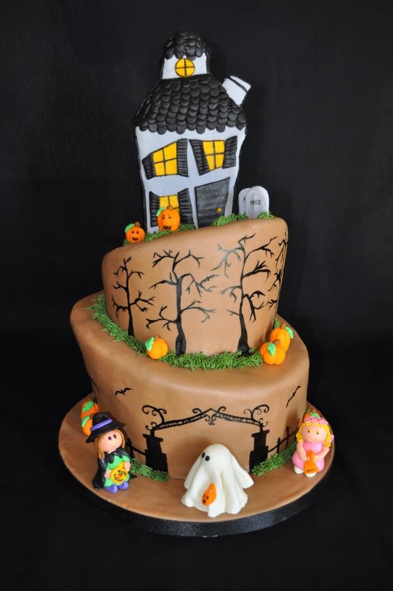 Halloween Haunted House Birthday Cake