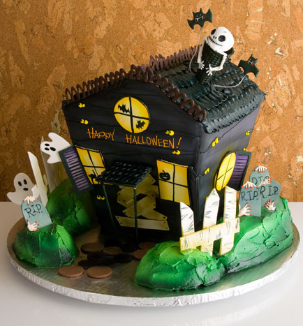 Halloween Haunted House Cake Idea