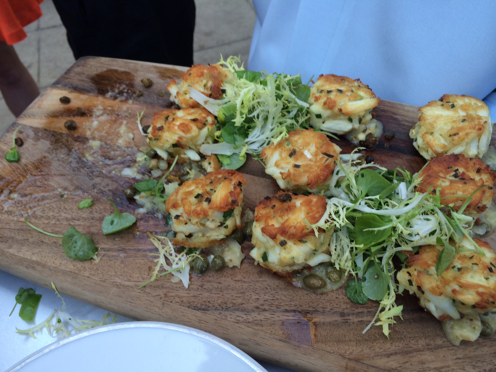 7 Photos of Jumbo Lump Crab Cakes At Bistro 19