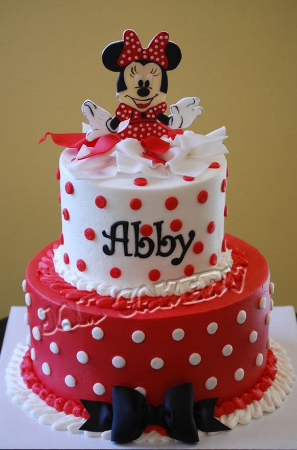 Minnie Mouse Cake