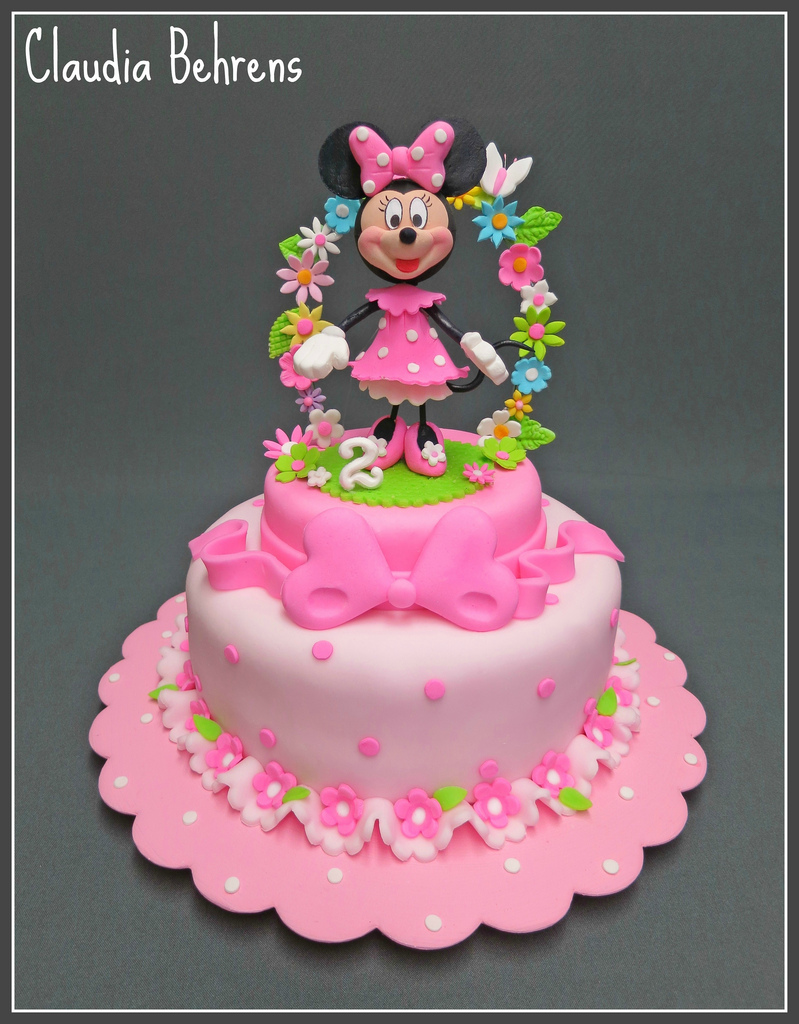 Minnie Mouse Cake