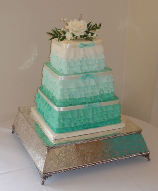 Ombre Ruffle Cake Square