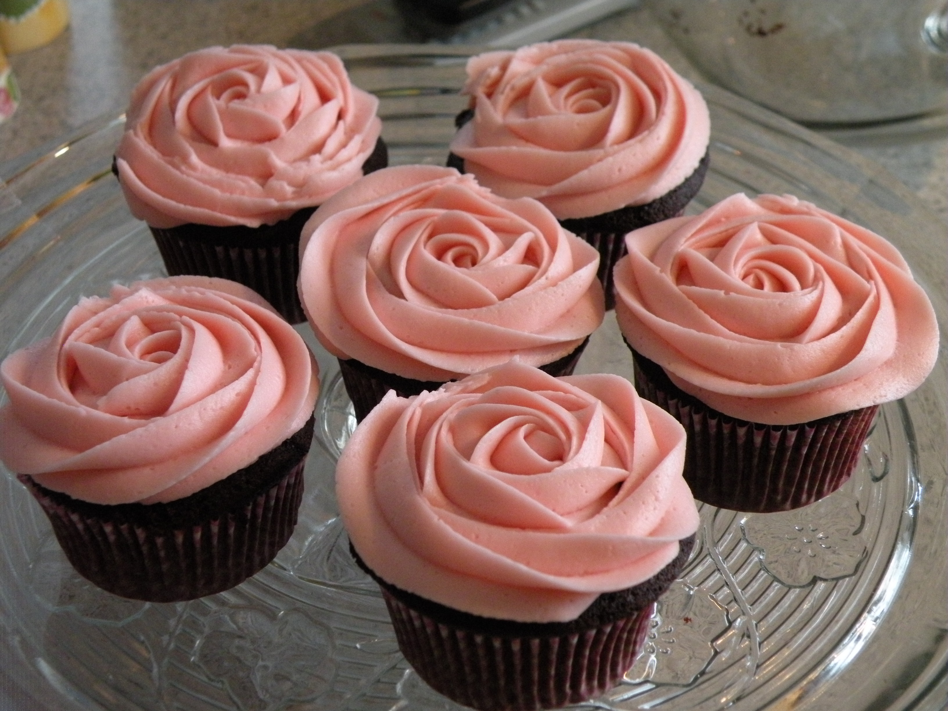 9 Photos of Simple Buttercream Rose Cupcakes