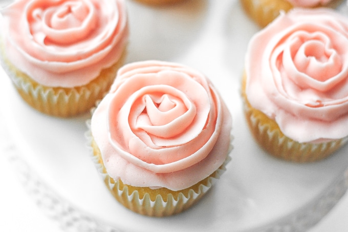 Rose Cupcakes with Vanilla Frosting