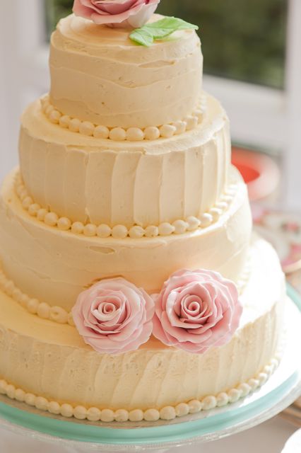 Simple Vintage Wedding Cakes