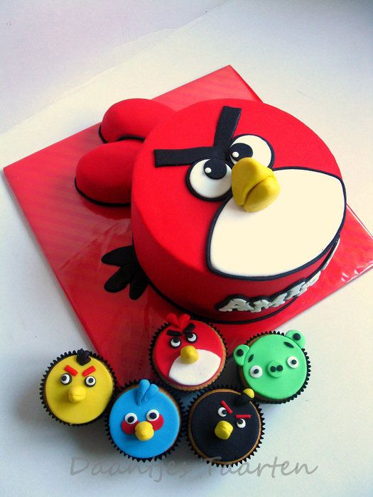 Angry Birds Cake