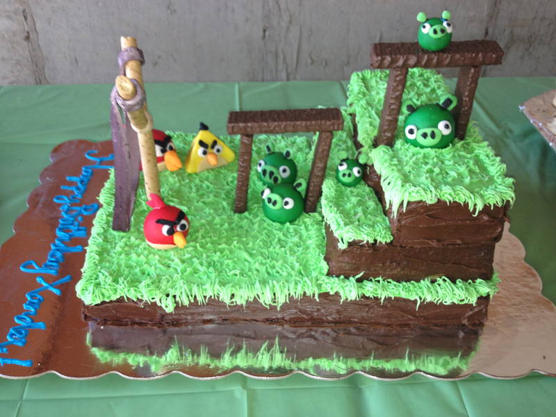 Angry Birds Game Cake