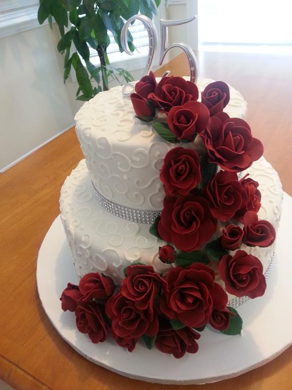 Anniversary Cake with Roses