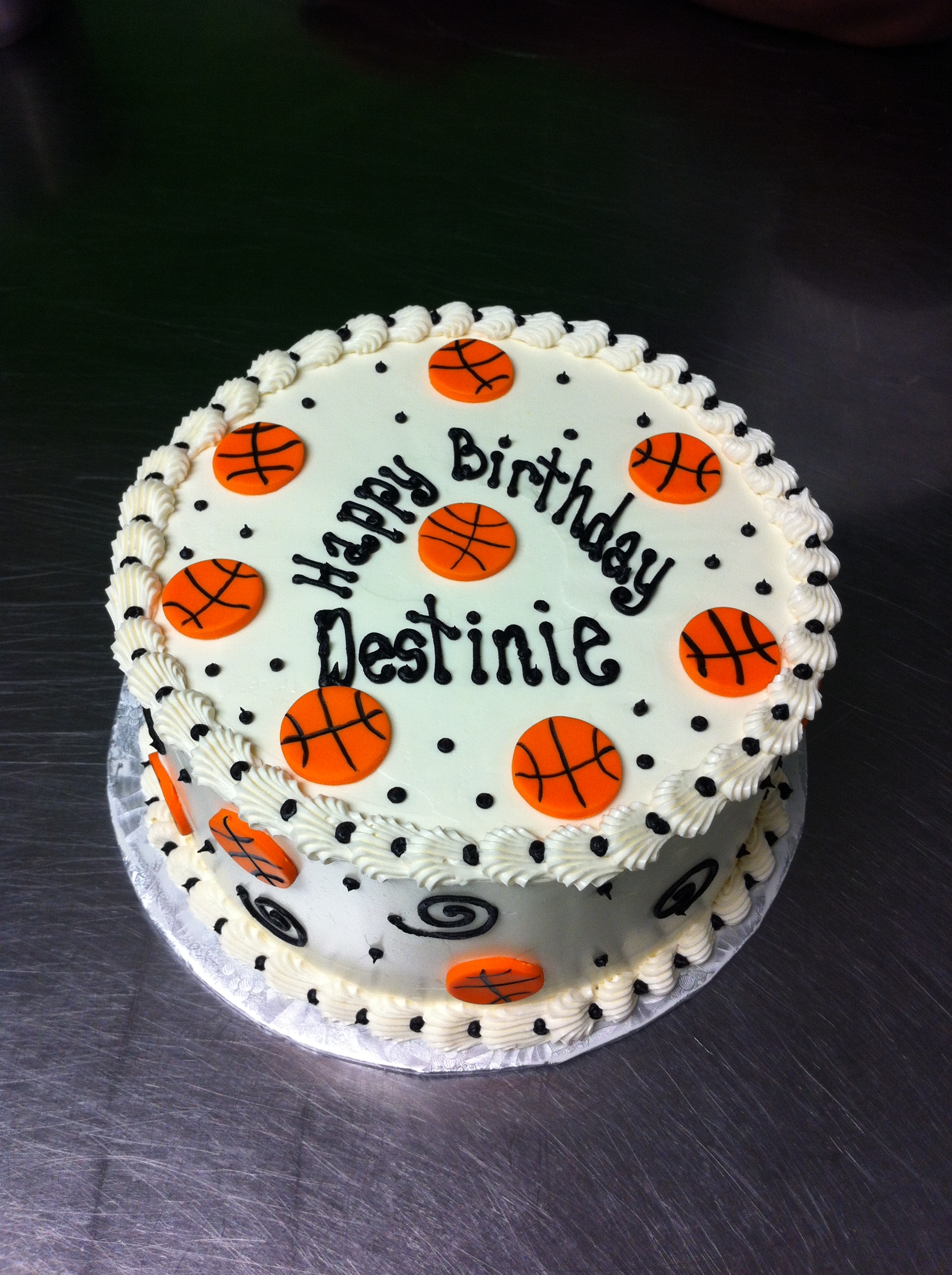 Basketball Themed Cake Simple