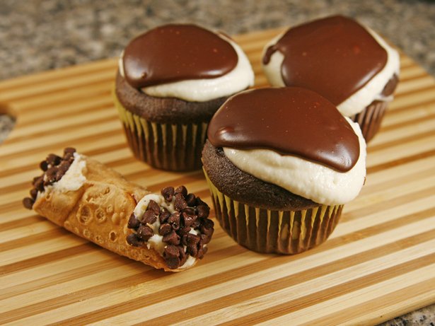 Cannoli Filled Cupcake Recipes