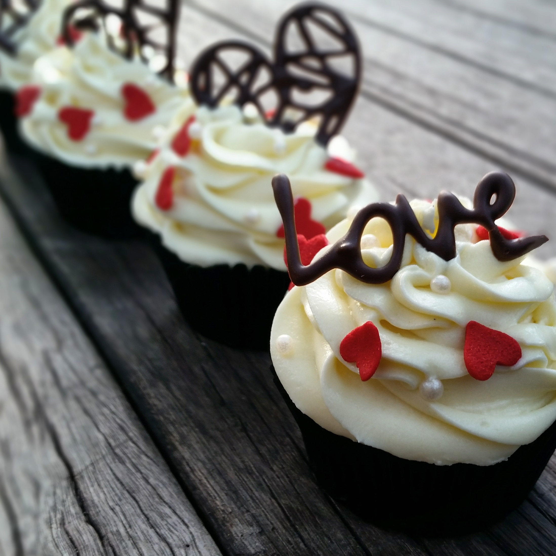 6 Filigree Chocolate Heart Cupcakes Photo Lace Filigree Cupcake