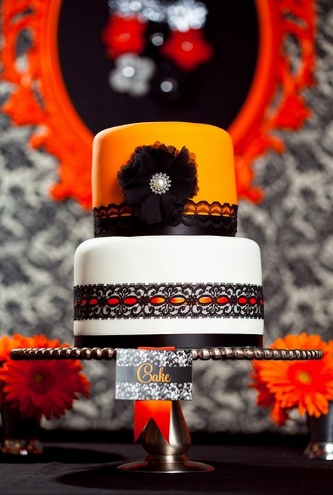 Cool Halloween Cake